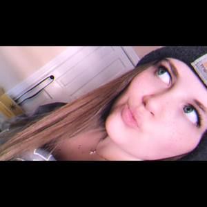 Meet your Posher, Alyson